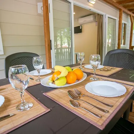 ホリデーパーク Istria Mobile Homes Bijela Uvala