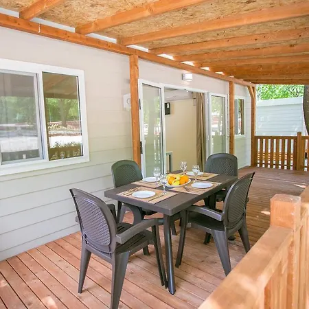 ホリデーパーク Istria Mobile Homes Bijela Uvala
